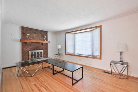 For Lease - 72 Oriole Avenue, Mississauga, Ontario - Photo 2