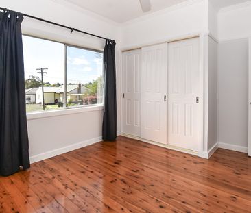 3-Bedroom Home with Modern Features - Photo 6