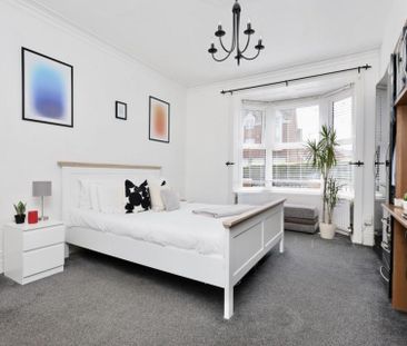 2 bedroom Flat to rent in Croxdale Terrace, Pelaw Gateshead NE10 - Photo 6