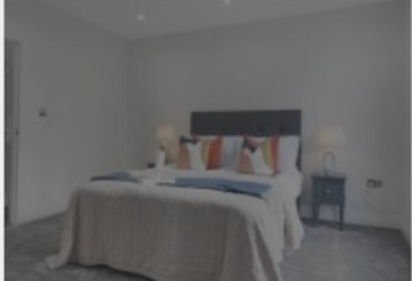 5 Bed Semi-Detached House, Streatham High Road, SW16 - Photo 1