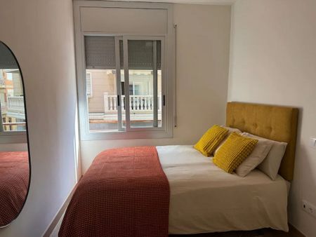 Carrer Baró de Maldà, L'Hospitalet de Llobregat, Catalonia 08901 - Photo 5