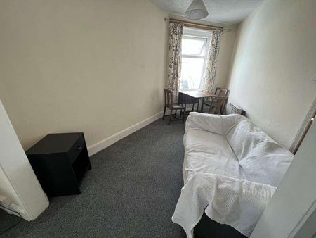Rosewood Terrace, EX4 - Photo 3
