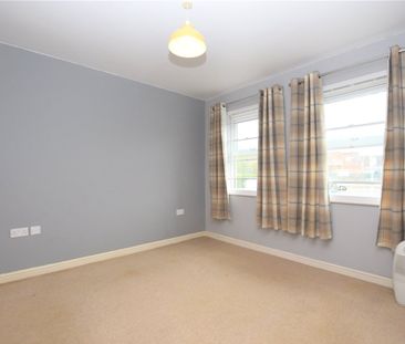 7, Whitehall Drive, Leeds, West Yorkshire, LS12 5LW - Photo 2