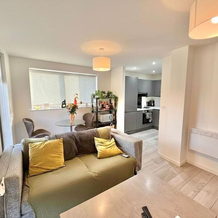 1 bedroom flat to rent - Photo 1