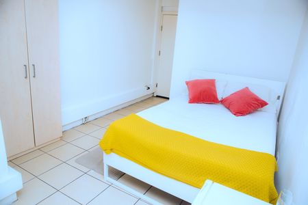 3 Bed Flat, Endymion Road, N4 - Photo 2