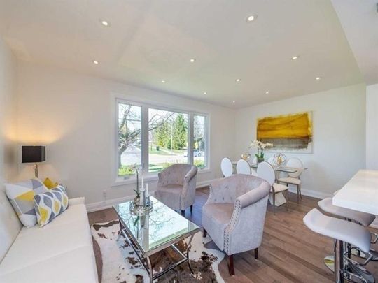 For Lease - 112 Murray Drive Unit# MAIN, Aurora, Ontario - Photo 1