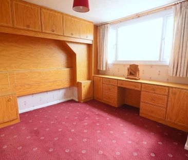 3 bedroom semi-detached house to rent - Photo 6
