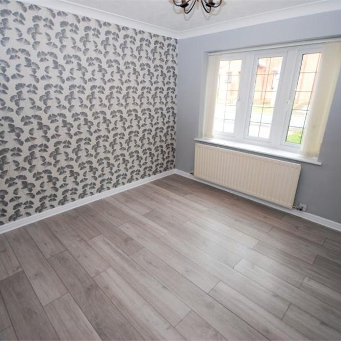 4 bedroom detached house to rent - Photo 1