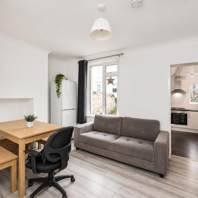 1 bedroom in a house share to rent - Photo 1