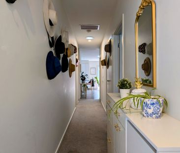 Two Bedroom Stunner! - Photo 5