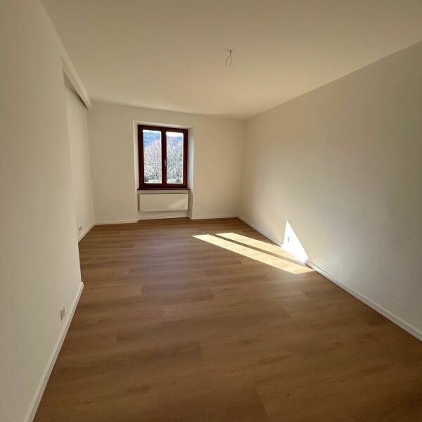 2.5 Zimmer, 2. Stock - Foto 1