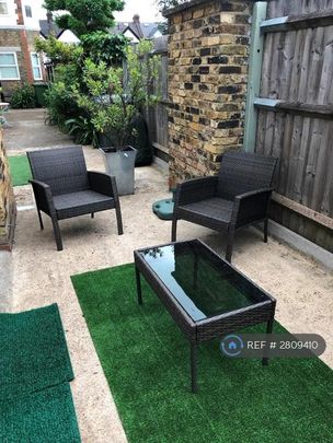 1 bedroom semi-detached house to rent - Photo 1