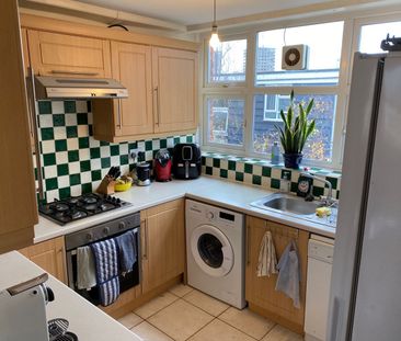 Room in a Shared Flat, Wayford Street, SW11 - Photo 4