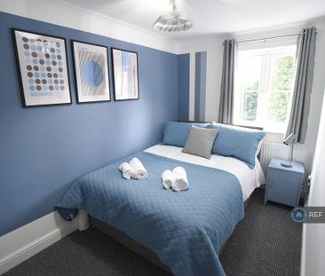 3 bedroom semi-detached house to rent - Photo 5