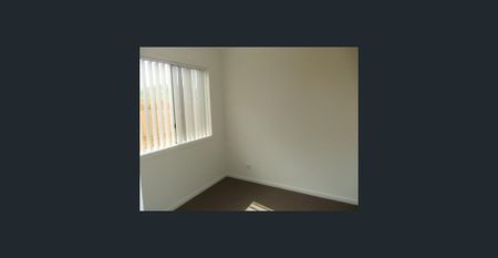 FAMILY HOME - Photo 3