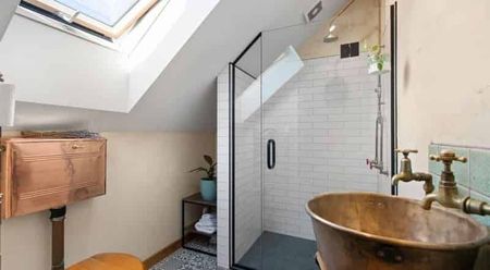 Warm, Character-Filled Family Home for Rent on Sentinel Drive - Photo 5