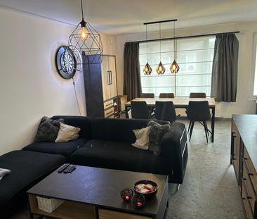 Gerenoveerd en bemeubeld appartement - Foto 2