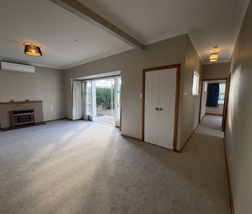17 Howard Road, Taradale - Photo 3