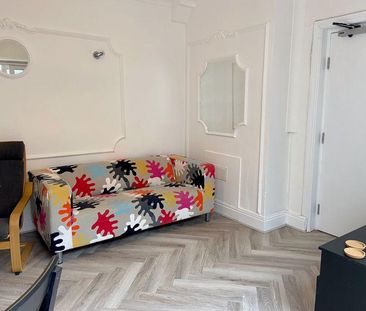 6 bedroom terraced house to rent - Photo 6