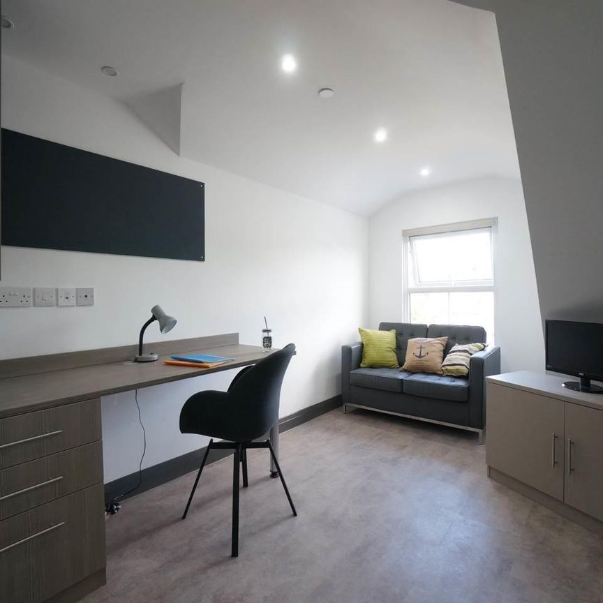 Studio 301, 259 High Street - Photo 1