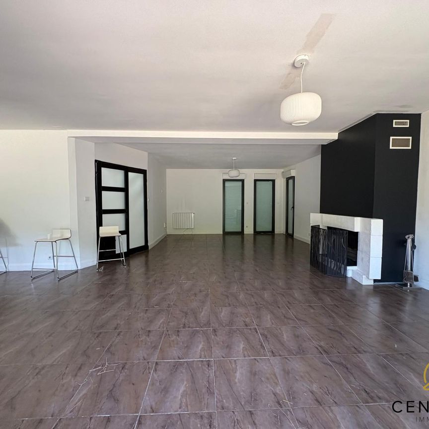 Location Maison 7 pièces 170m² MARCQ EN BAROEUL 59700 - Photo 1