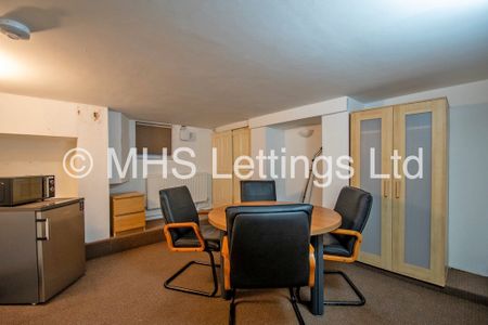 2 Bedroom Mid Terraced House for rent in Stanmore Hill - Photo 5