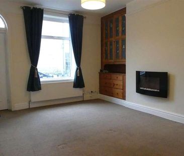 East Parade, Steeton, BD20 - Photo 2