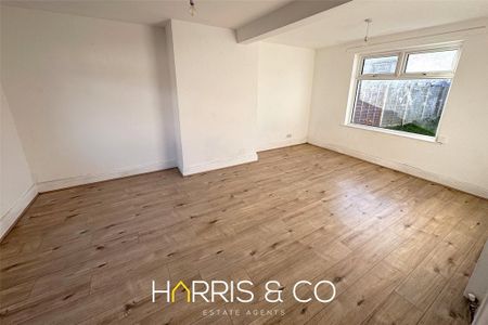 3 bedroom terraced house to rent - Photo 3