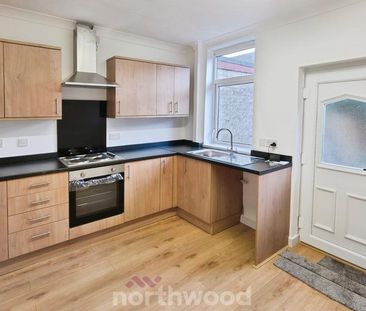 3 bedroom terraced house to rent - Photo 2