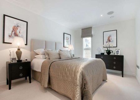 This two bedroom apartment is available on a furnished or unfurnished basis in the brand new development in The Grosvenor Waterside - Photo 2