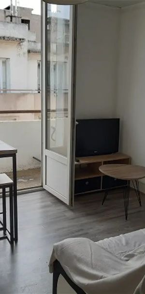 Location appartement 1 pièce - 34m² à St etienne (42100) - Photo 1