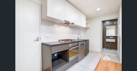 Sky-High Contemporary Living in the Heart of Melbourne CBD (Collins Tower) - Photo 4