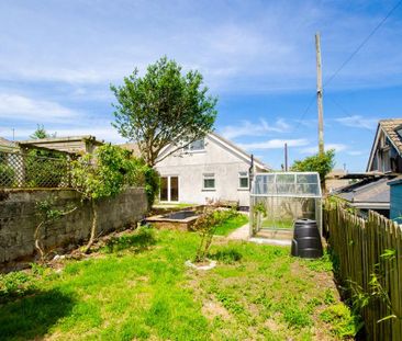 3 bedroom semi-detached bungalow to rent - Photo 4