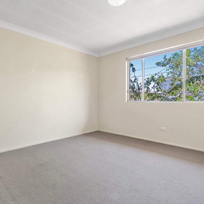 1/20 Beatrice Street, Greenslopes QLD 4120 - Apartment For Rent | Domain - Photo 1