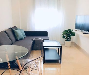 Alquiler de piso en Calle Escalzo, 3 - Photo 5