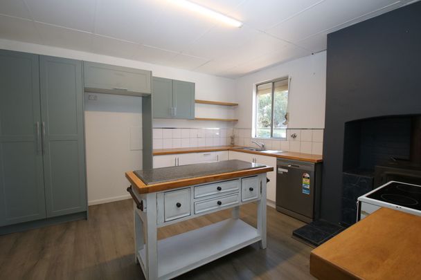 677 Chapple Lane Broken Hill 2880 - Photo 1