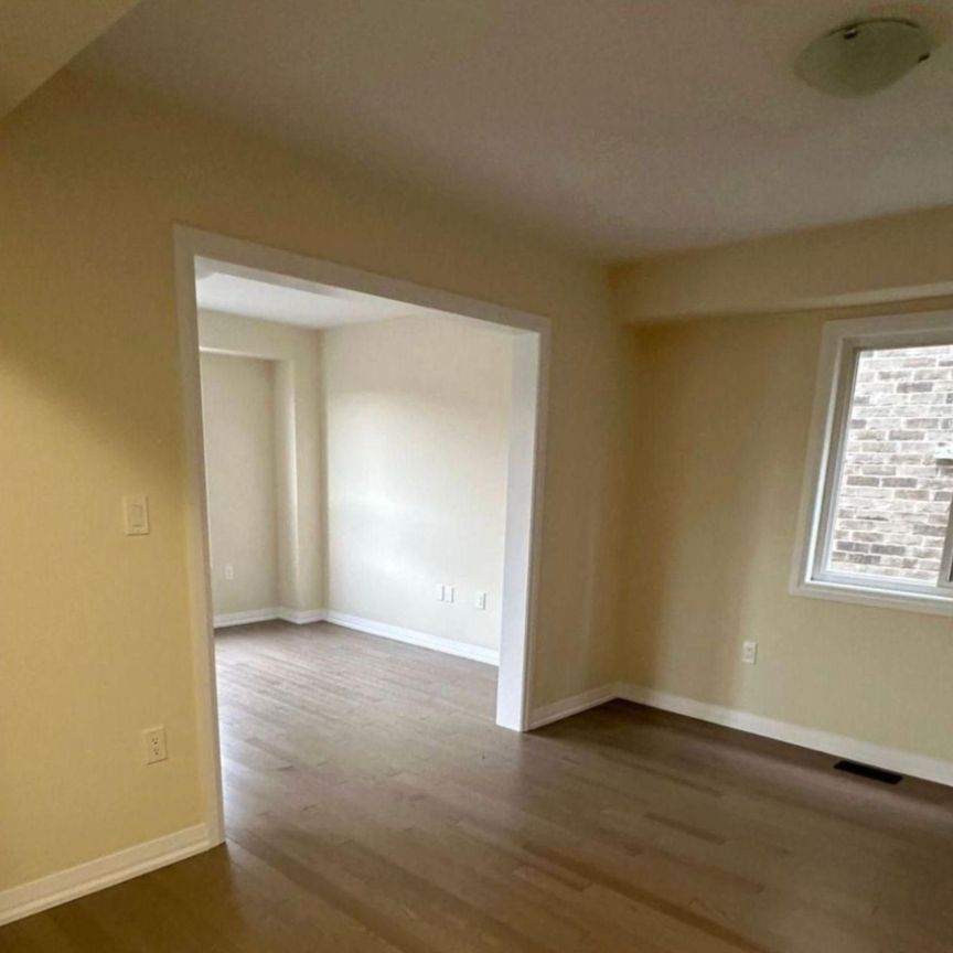 For Lease - 5 Revol Road, Penetanguishene, Ontario - Photo 1