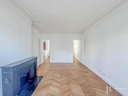 Rental Apartment Paris 8th - Photo 3