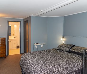 1 bedroom Inner City Apartment - Photo 3