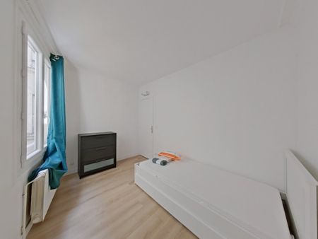 Location Appartement 2 pièces 42m² PARIS 10ème - Photo 3