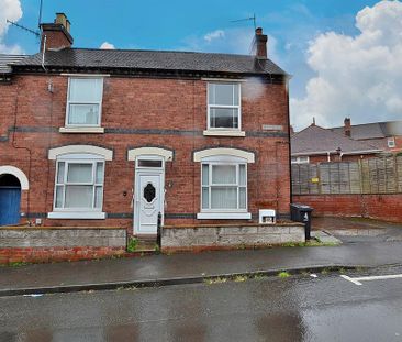1 bedroom in a house share to rent - Photo 4