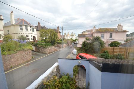 Hylands, 27 Barnpark Road, Teignmouth, TQ14 - Photo 4