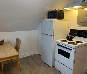 2 ½ Près Cégep - Chauffage, eau chaude, wifi et électroménagers inclus - Photo 1