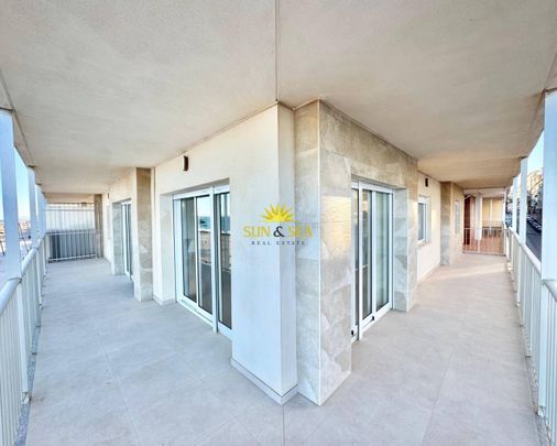 THREE-BEDROOM APARTMENT – GUARDAMAR DEL SEGURA - Photo 1