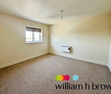 Holden Close, Braintree - Photo 2