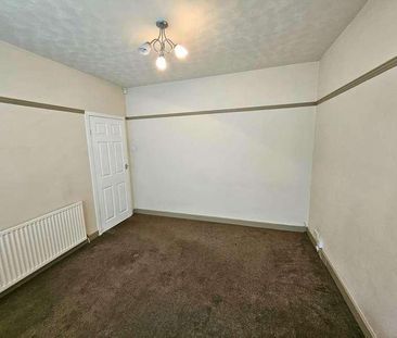 Conway Road, Sale, M33 - Photo 2