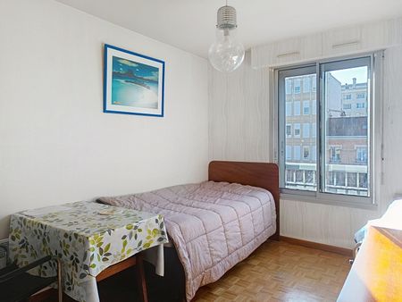 Appartement à louer - REIMS BD DE LA PAPIX - Photo 5