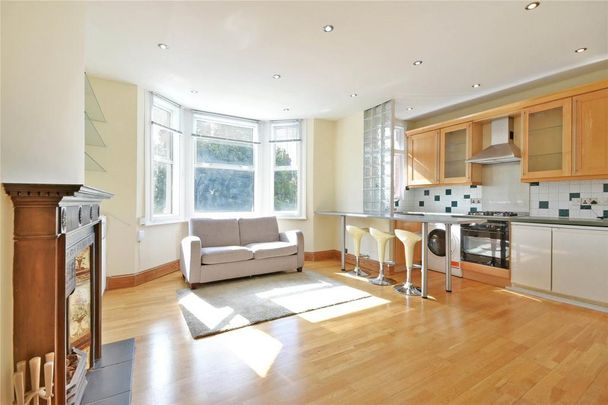 1 bedroom flat to rent - Photo 1