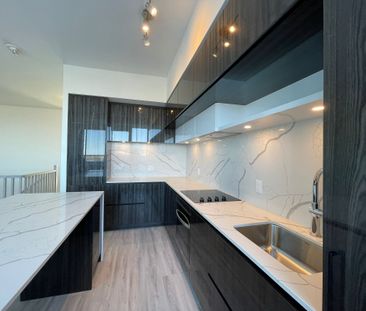 For Lease - 6 David Eyer Road Unit# 916, Richmond Hill, Ontario - Photo 4