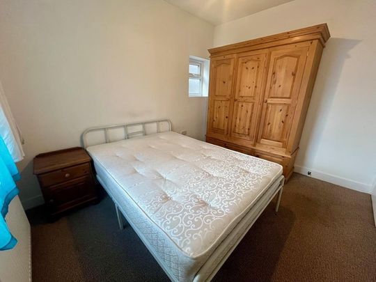 House share to rent - Photo 1